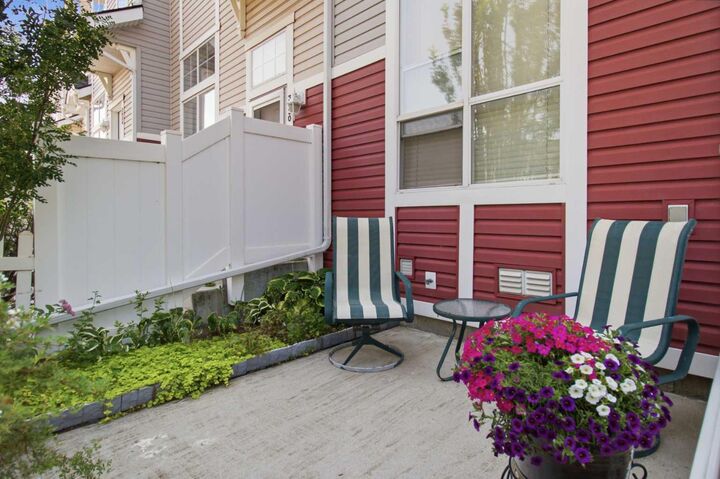 Property Photo: 3032 New Brighton Gardens SE AB T2Z 0A5