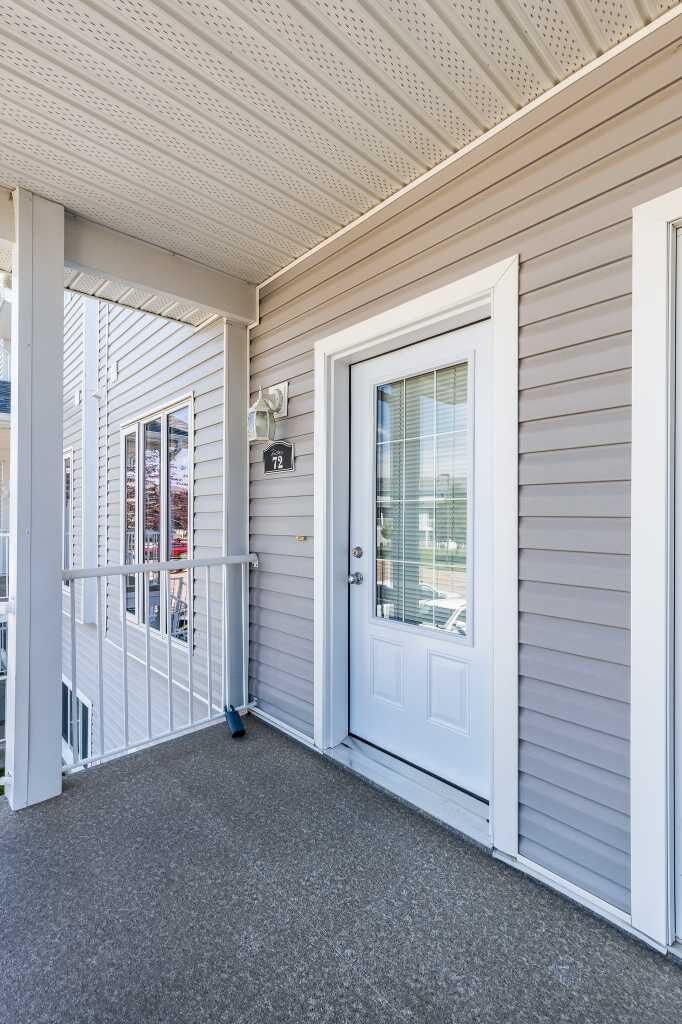 Property Photo: 72 Northlands Pointe NE AB T1C 0C5