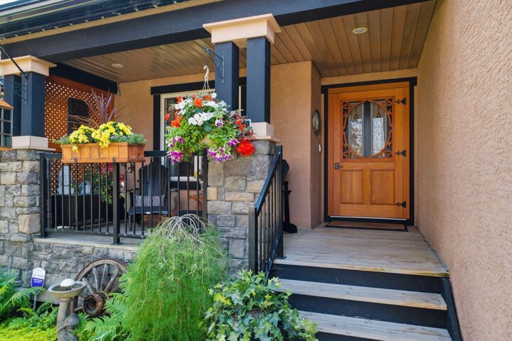 Property Photo: 31 Chapala Close SE AB T2X 3T1