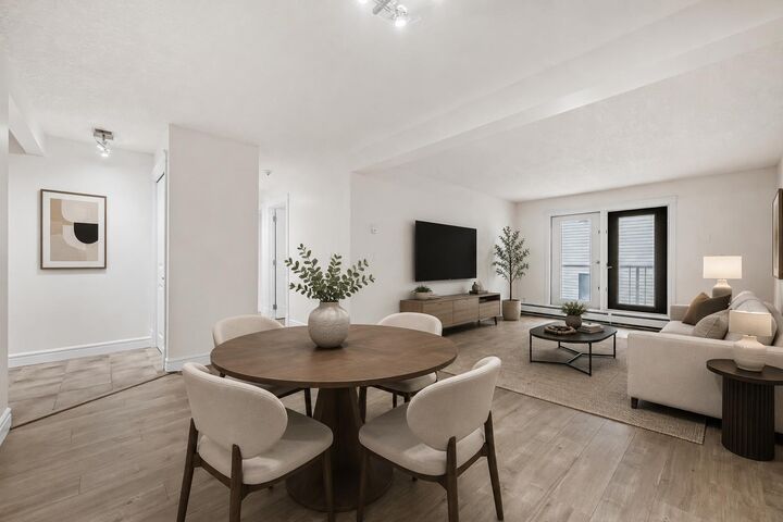 2010 35 Avenue SW 207 — photo 1
