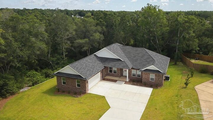 Property Photo: 4224 Byrnwyck Place FL 32571