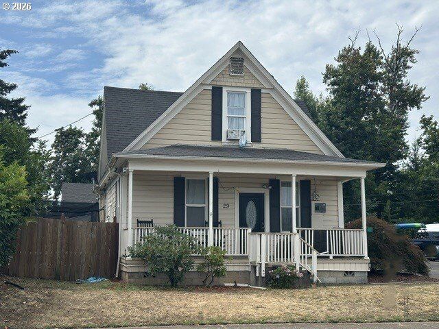 Property Photo:  29 E Harrison Ave  OR 97424 