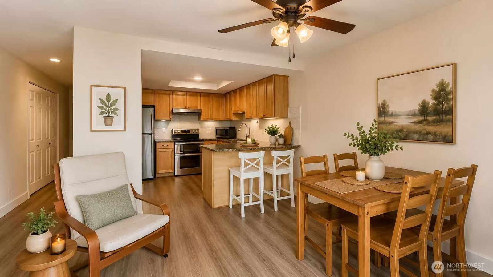 Property Photo: 4515 125th Avenue SE B210 WA 98006