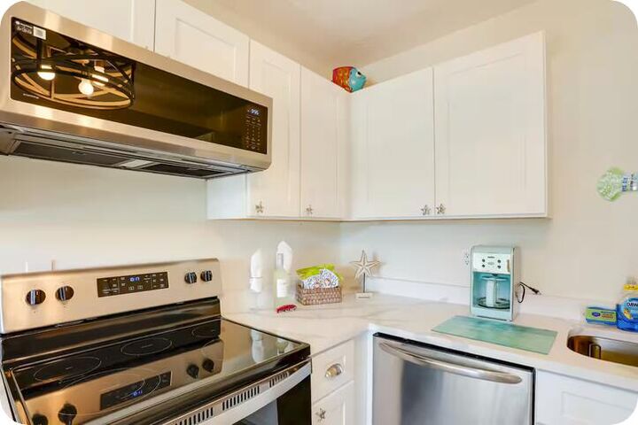 Property Photo: 8615 SE Lyons Road FL 33455