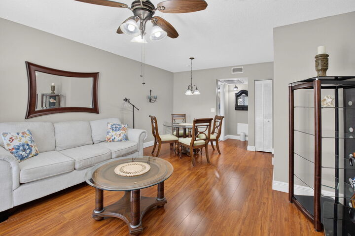 Property Photo:  309 Circle Drive S  FL 33435 