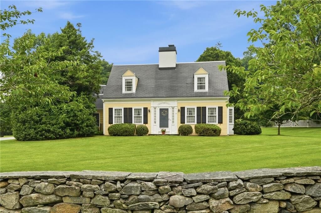 Property Photo:  142 Ferry Road  RI 02809 
