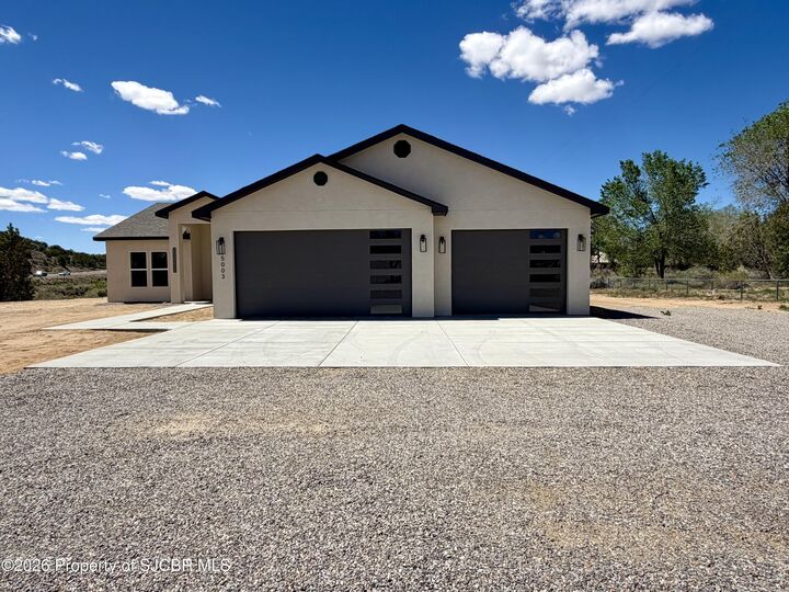 Property Photo: 5003 Redwood Avenue NM 87402