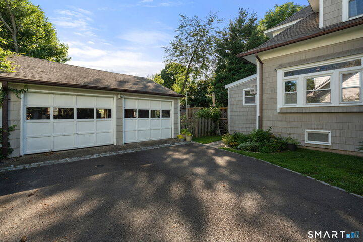 Property Photo:  247 Harborview Avenue  CT 06605 