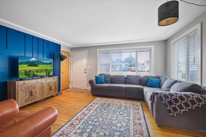 Property Photo:  407 E Heroy Ave  WA 99207 