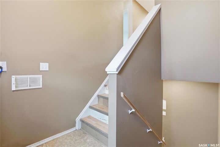 Property Photo: 222 V Avenue S SK S7M 3B3