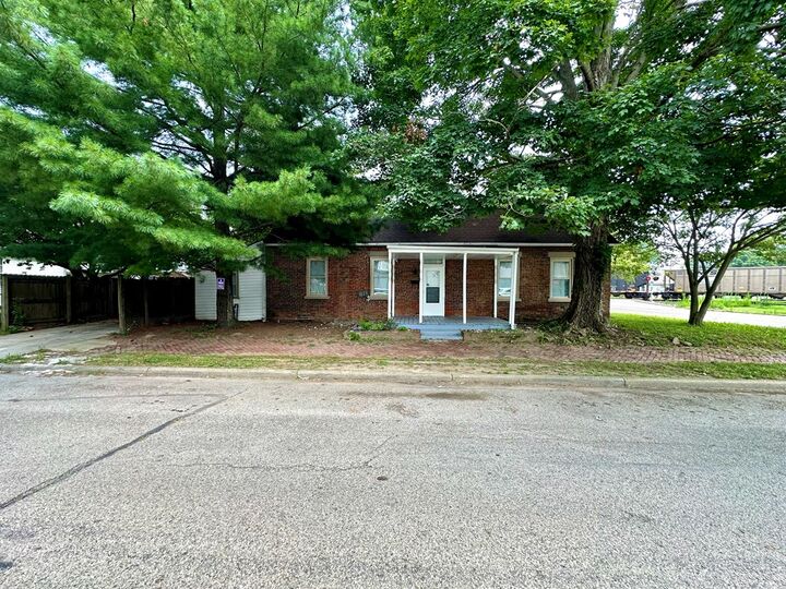 Property Photo: 481 Water Street OH 45601