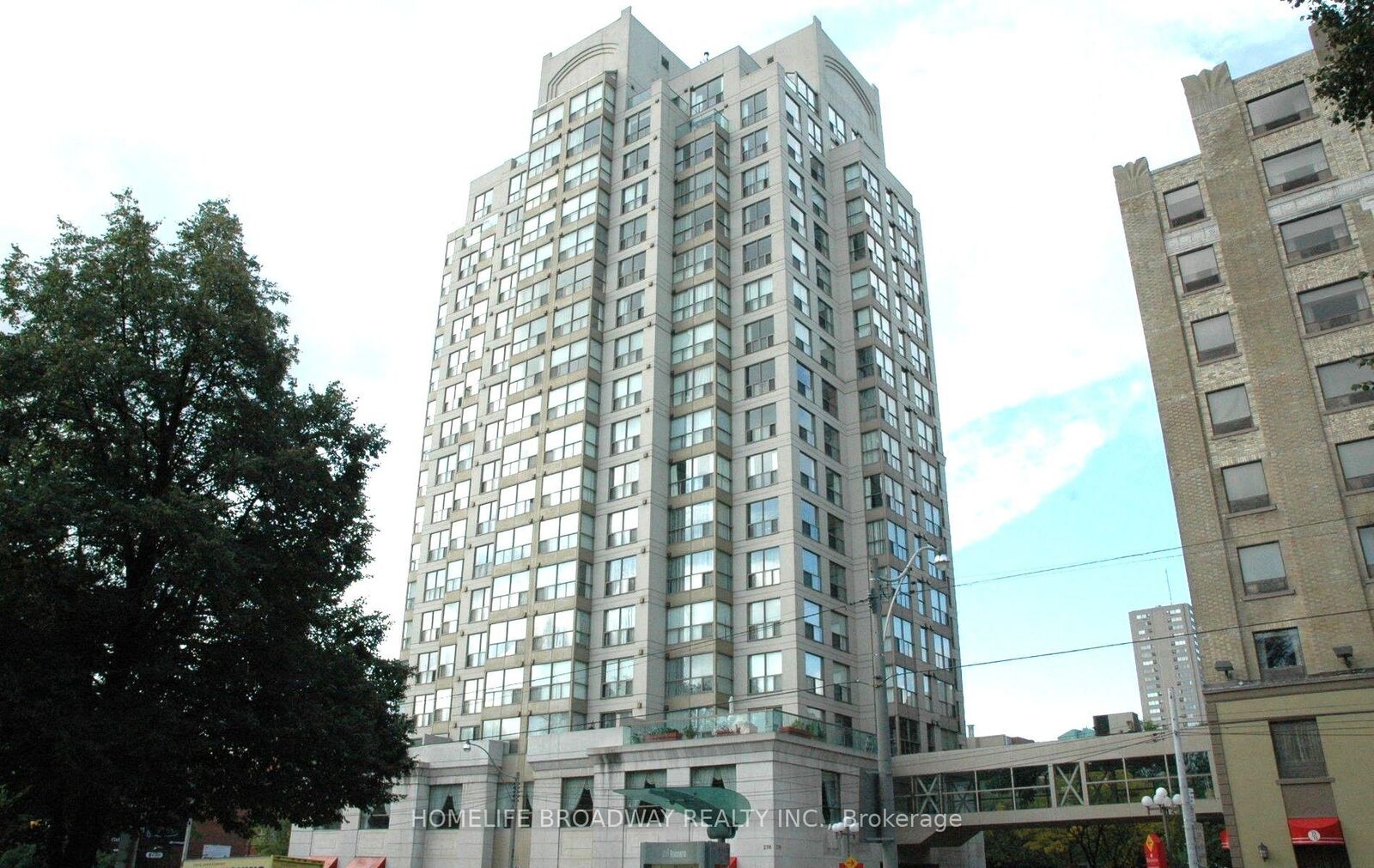 Property Photo: 298 Jarvis Street 707 ON M5B 2M4