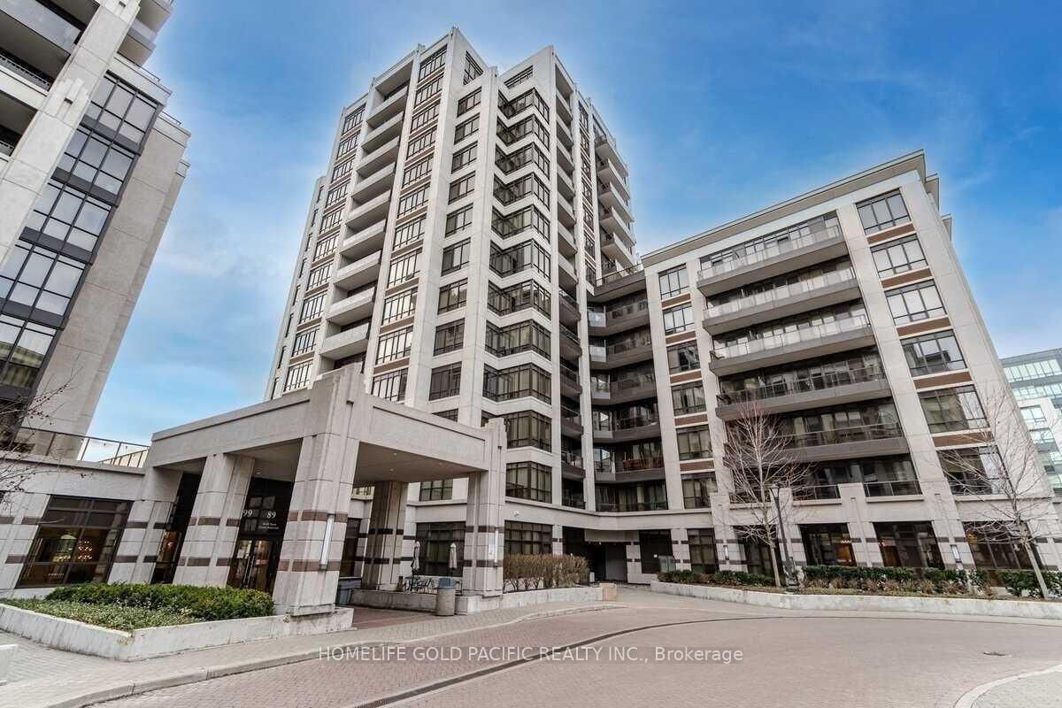 Property Photo:  38 Cedarland Drive 1807  ON L6G 1C7 