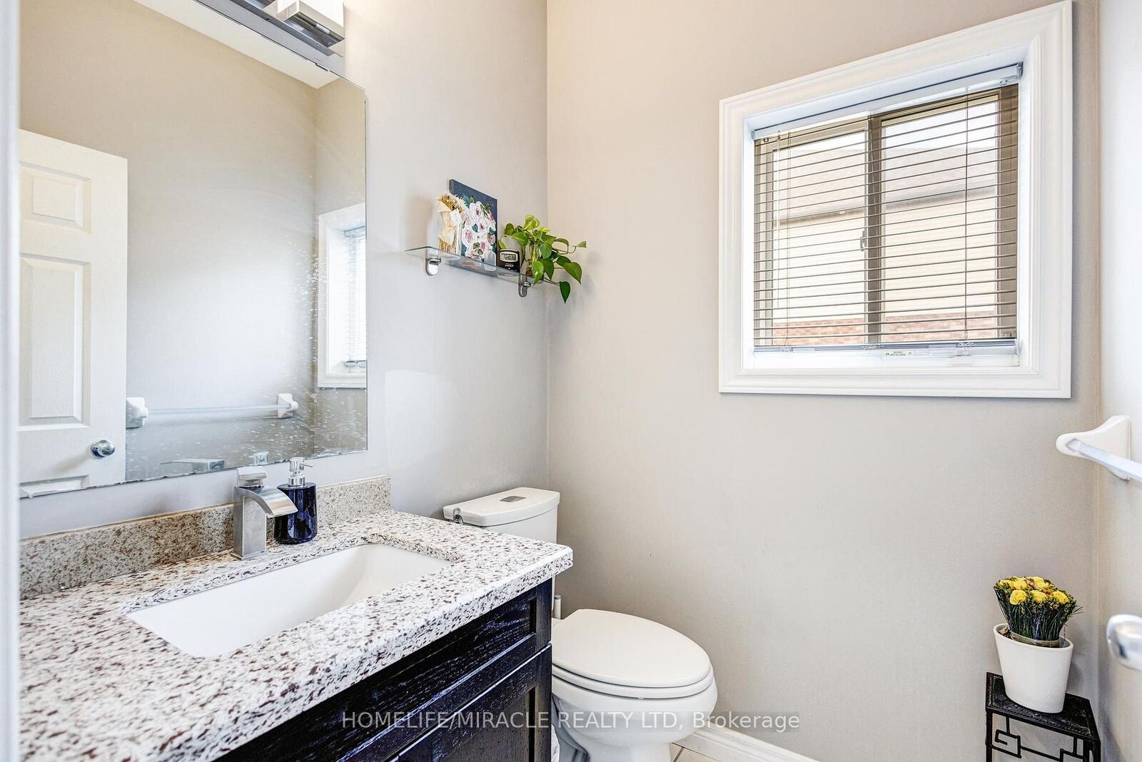 Property Photo: 417 Rivertrail Avenue ON N2A 0K2