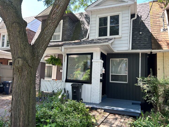 Property Photo: 280 Kenilworth Avenue ON M4L 3S8