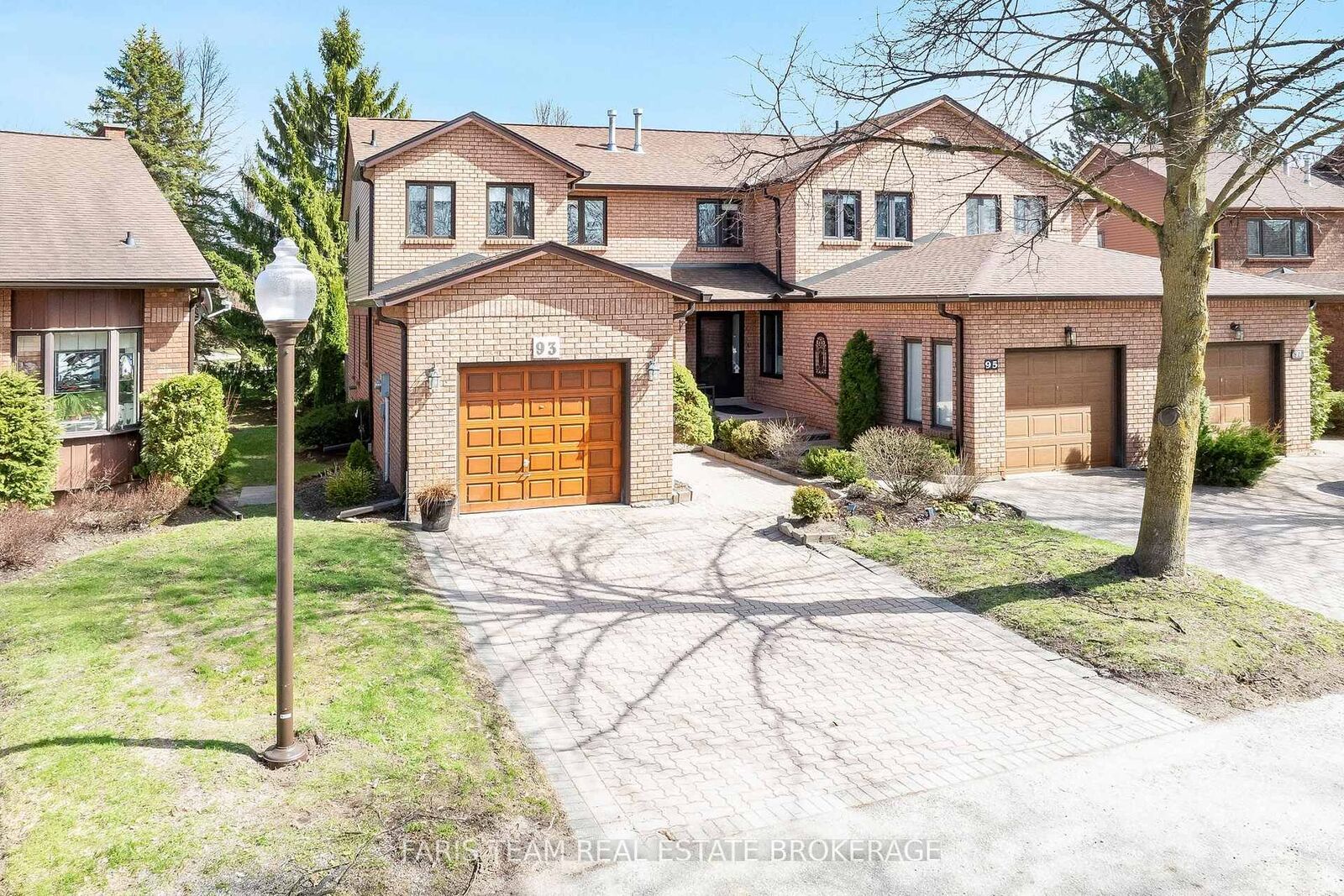 Property Photo:  93 Riverview Road  ON L9R 1S1 