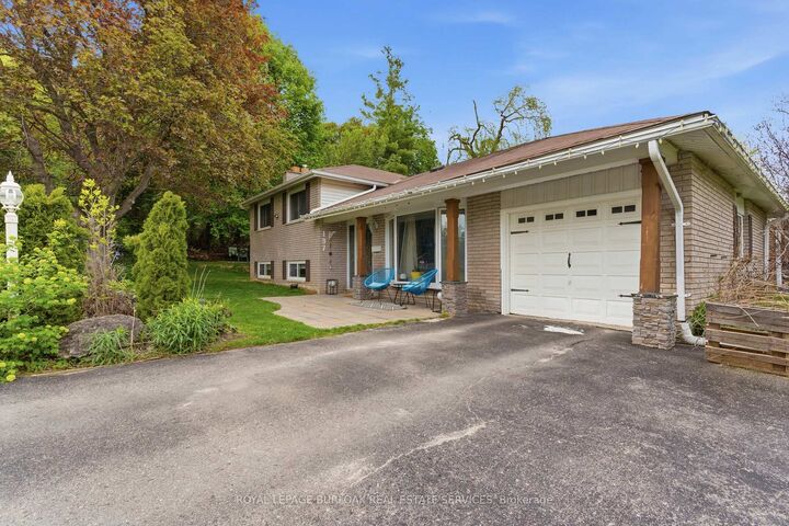 Property Photo: 197 Burbank Street ON L7J 1S9