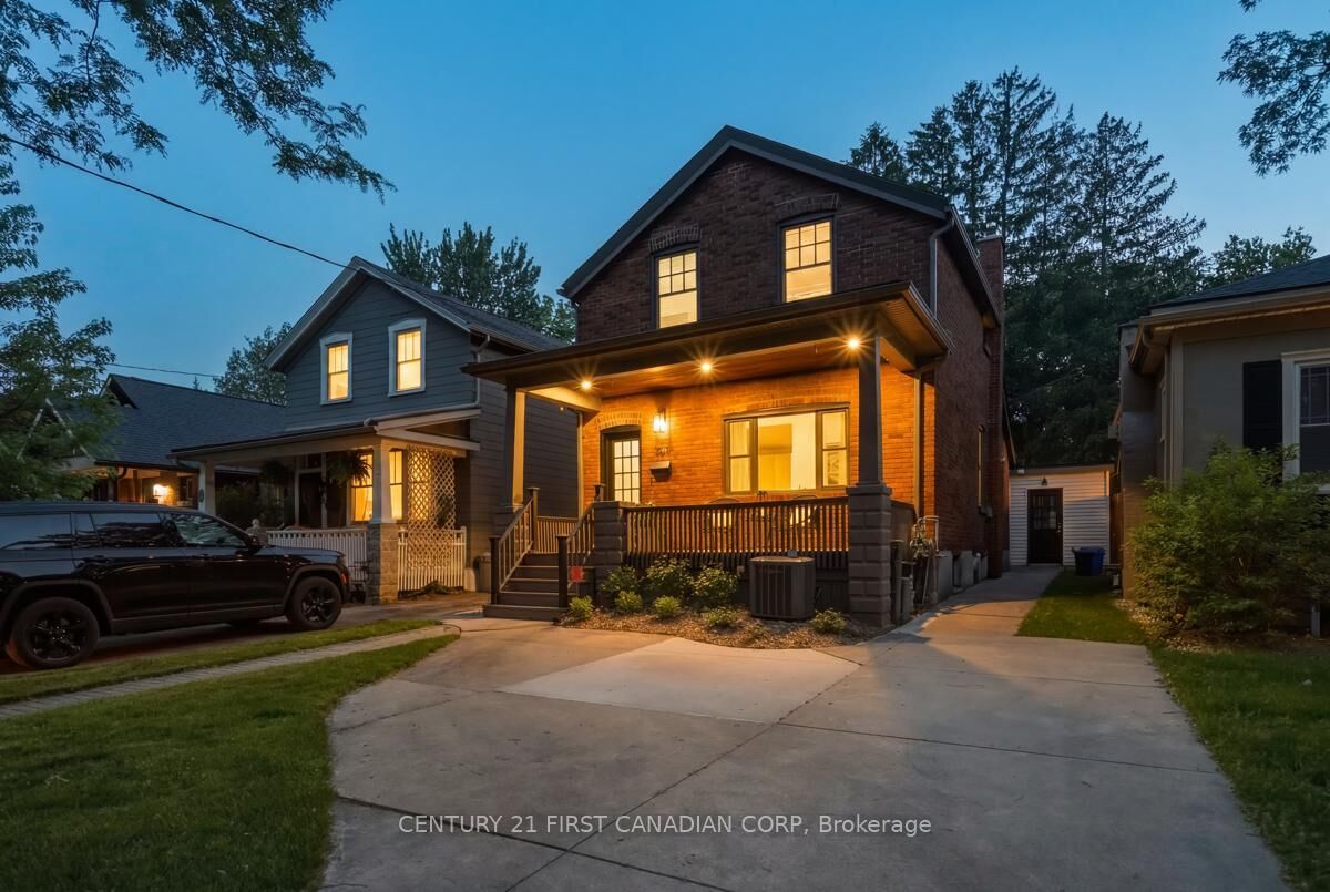 Property Photo: 867 Colborne Street ON N6A 4A1