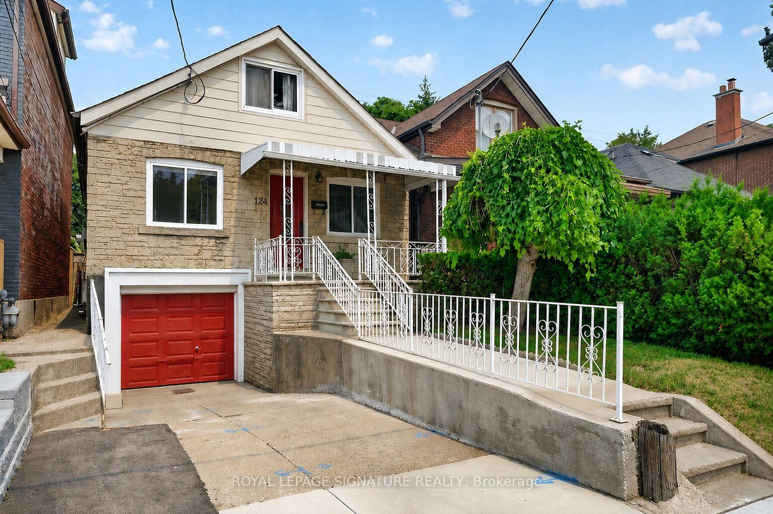 Property Photo: 124 Eileen Avenue ON M6N 1W1