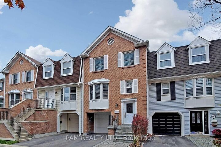 Property Photo:  61 Confederation Way 58  ON L3T 5R4 