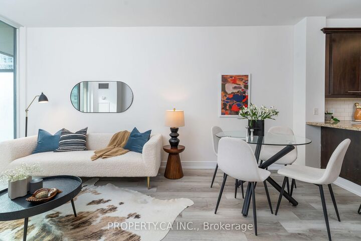 88 Broadway Avenue 1004 — photo 1