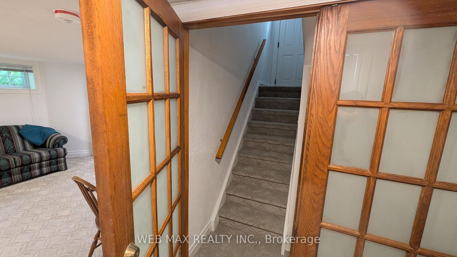 Property Photo: 209 South Kingsway N/A 1 ON M6S 3T8