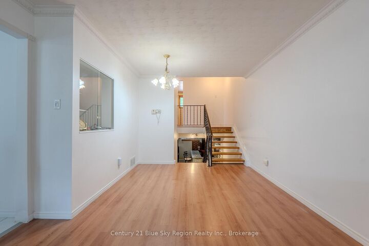 Property Photo:  245 Michener Drive  ON P1A 3J2 