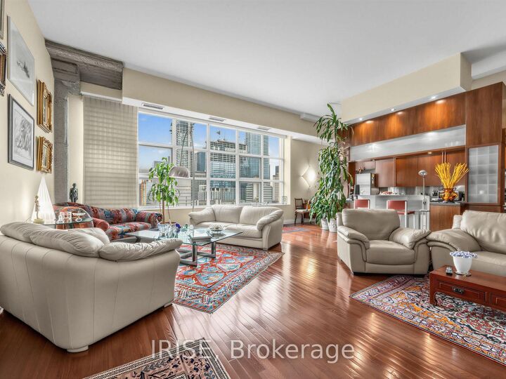 155 Dalhousie Street W 1014 — photo 1