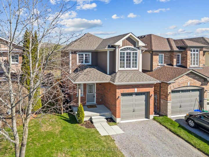 Property Photo: 12 Coldbrook Drive ON L0A 1G0