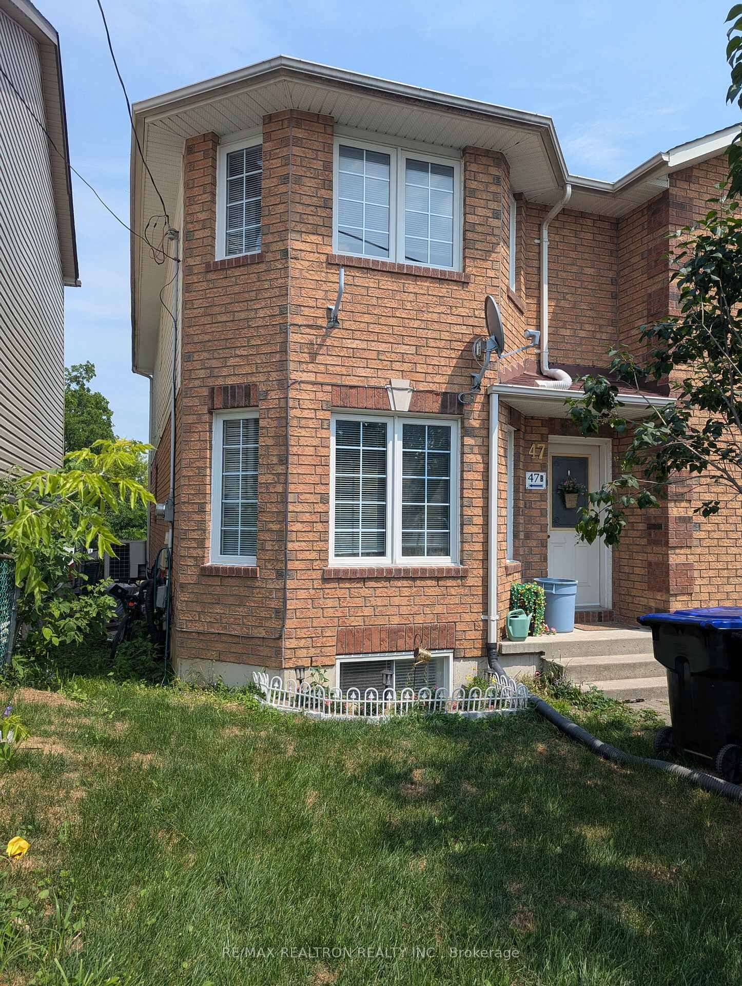 Property Photo: 47B Drury Street ON L3Z 1W9