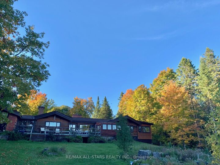 213 Connemara Lane — photo 1