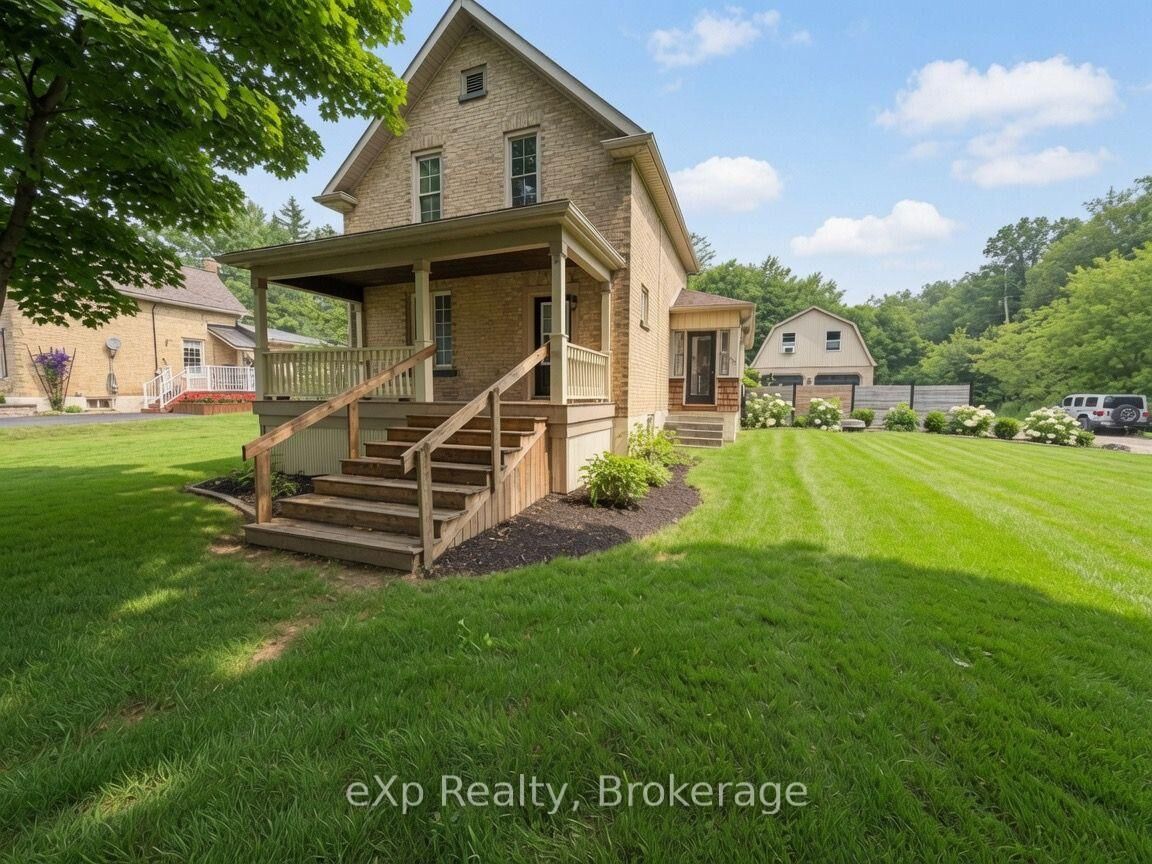 Property Photo: 853 7th Avenue ON N4N 2K3