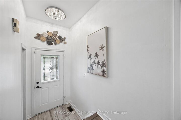 Property Photo: 23 Breeze Drive ON L3Z 3A6