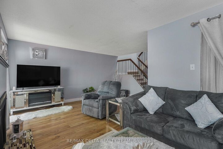 Property Photo: 1107 Des Forets Avenue ON K1C 5K7