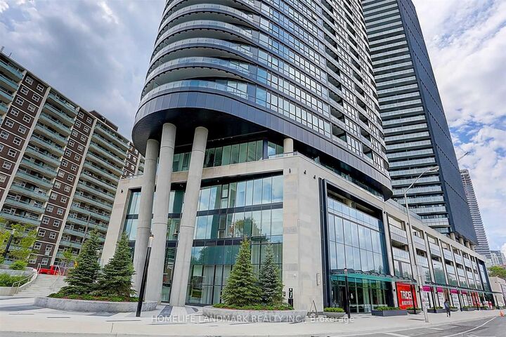 Property Photo:  585 Bloor Street E 1618  ON M4X 1J8 