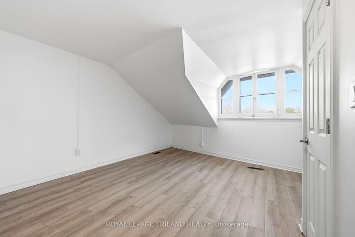 Property Photo: 525 Richmond Street 2 ON N6A 3E8
