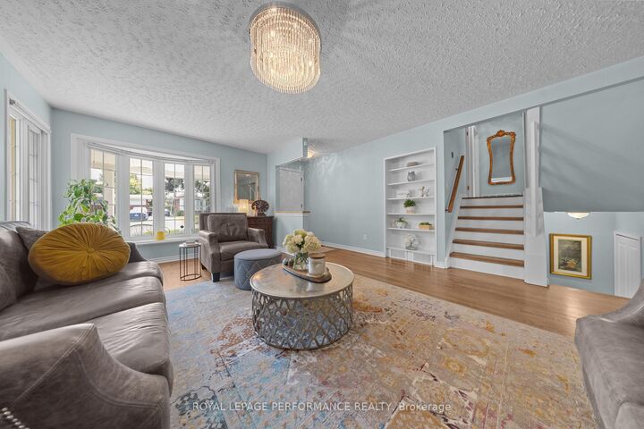 Property Photo: 2177 Bingham Street ON K1G 2V6