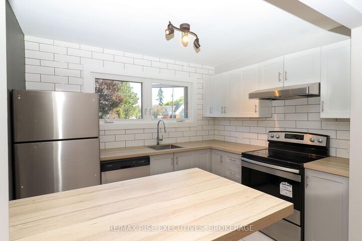 Property Photo: 40 Helen Street 1 ON K7L 4N9