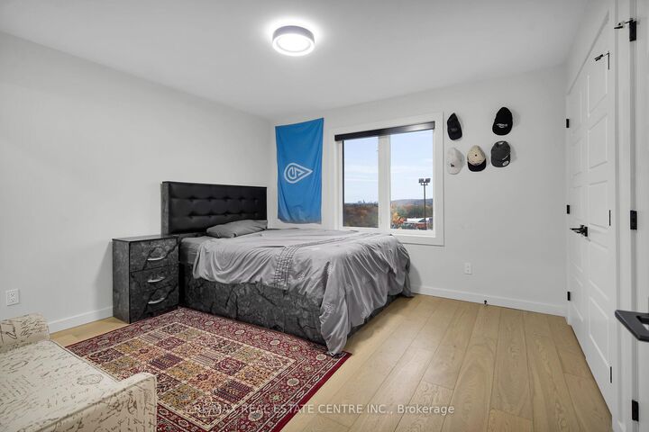 Property Photo: 2088 Ironwood Road ON N6K 0H8
