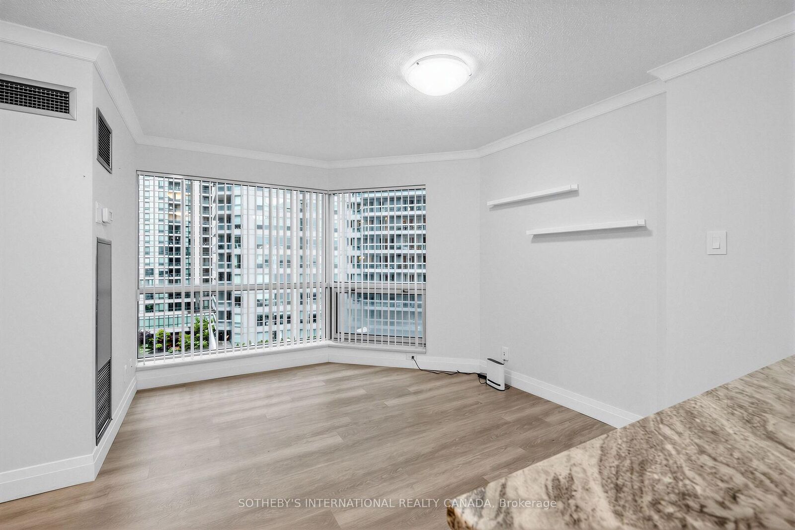 Property Photo:  10 Queens Quay W 702  ON M5J 2R9 