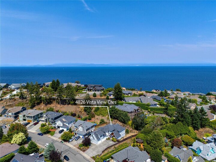 Property Photo: 4826 Vista View Cres BC V9V 1R3