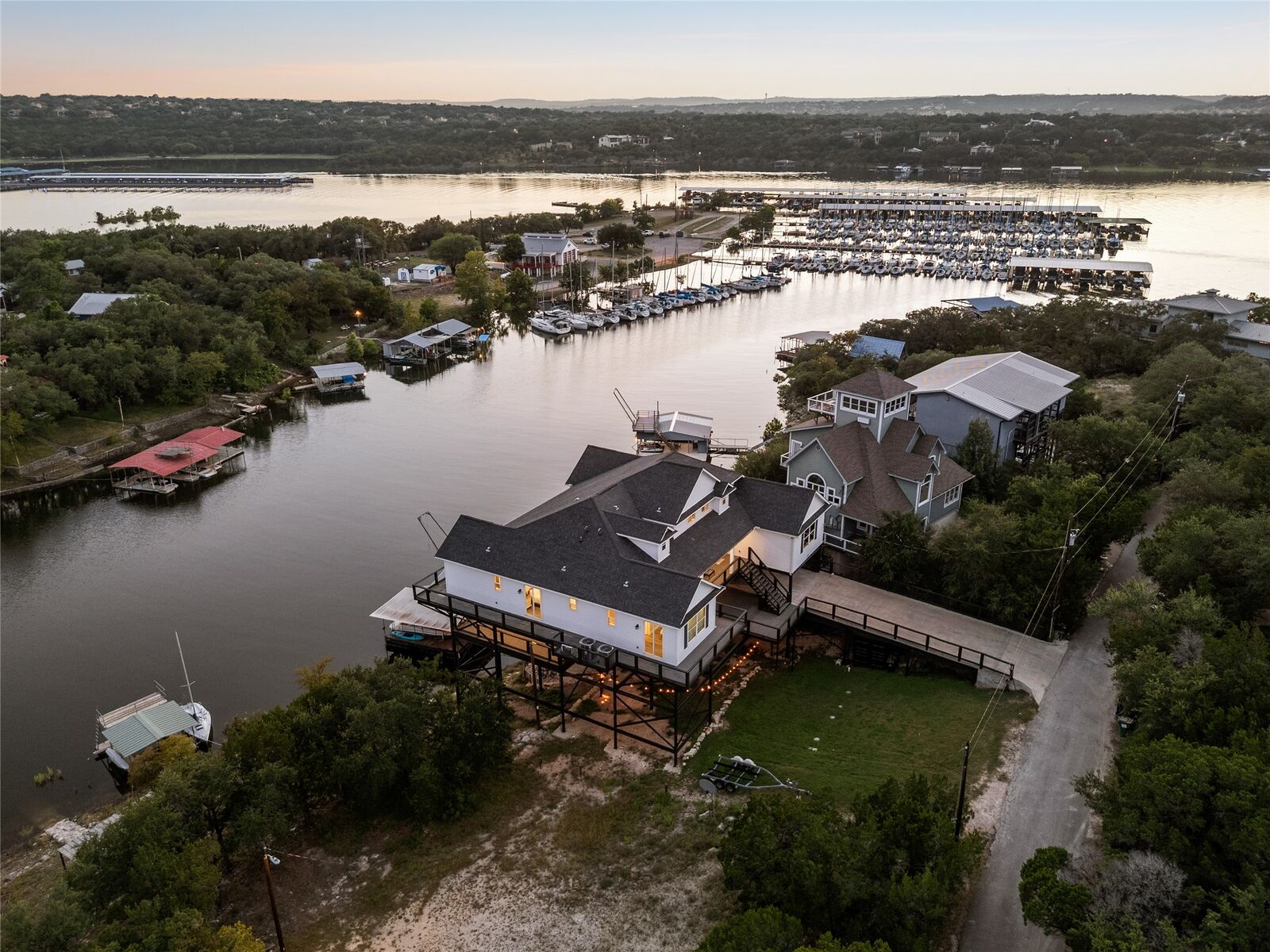 Property Photo: 16323 Lake Loop TX 78734
