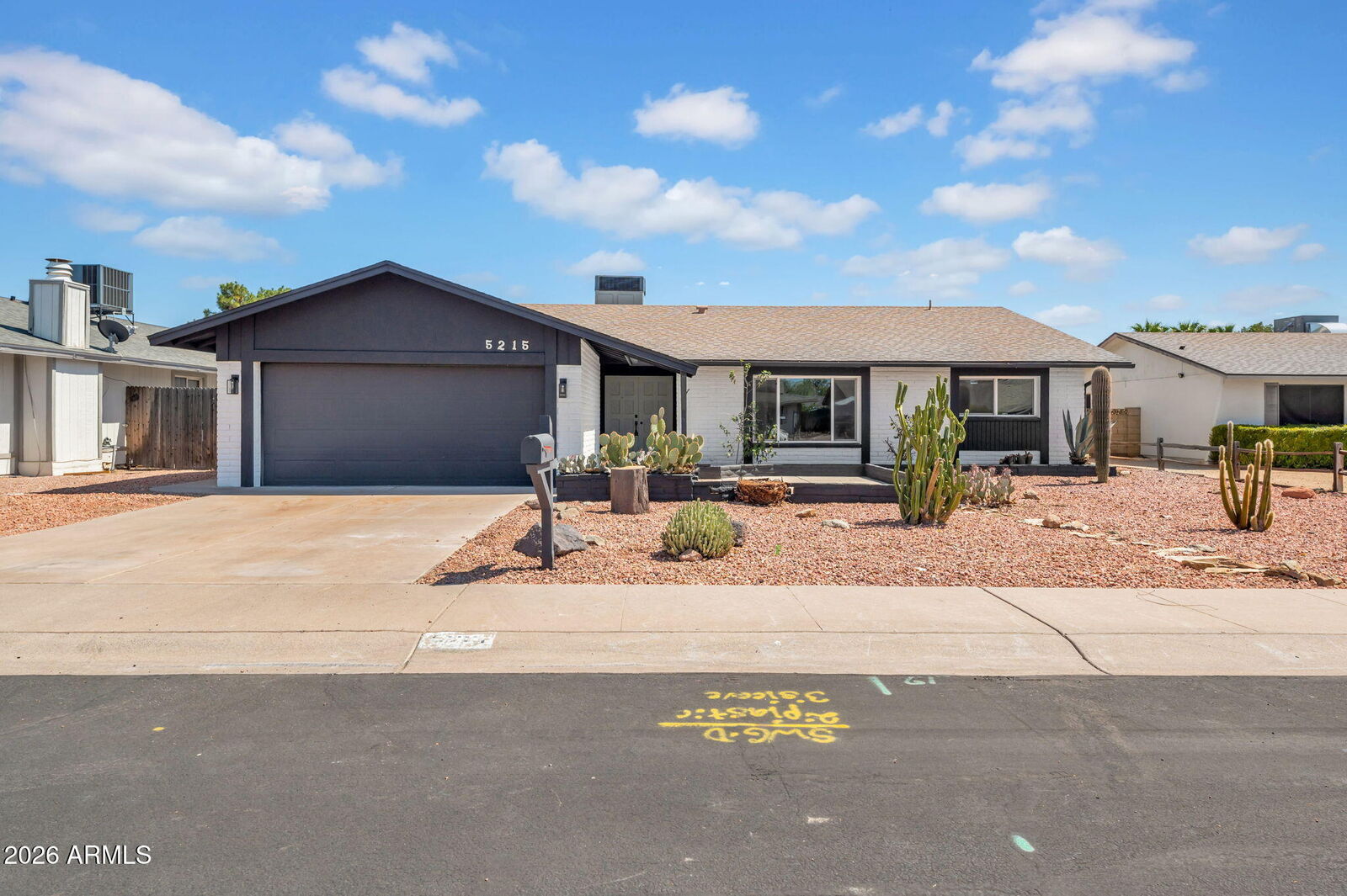 Property Photo:  5215 W Hearn Road  AZ 85306 
