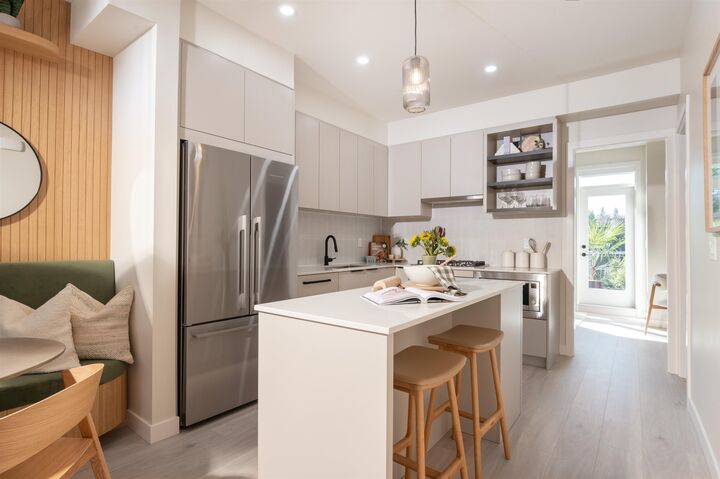 Property Photo: 921 Grant Street 220 BC V3J 0S2