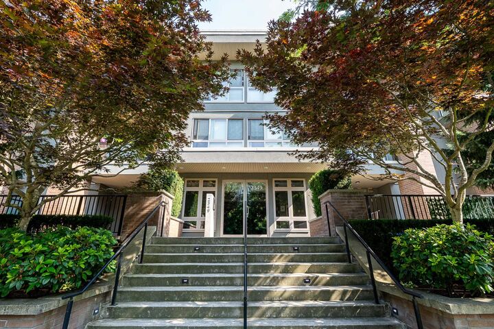 2349 Welcher Avenue 203 — photo 1