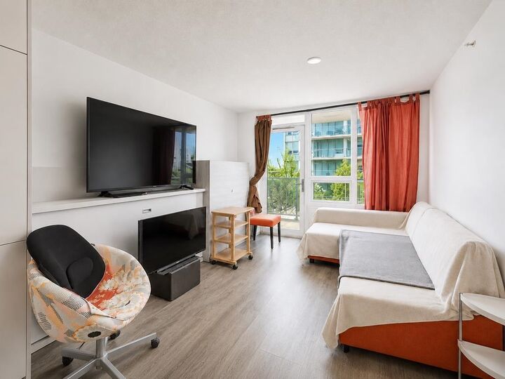Property Photo:  908 Quayside Drive 705  BC V3M 0L4 