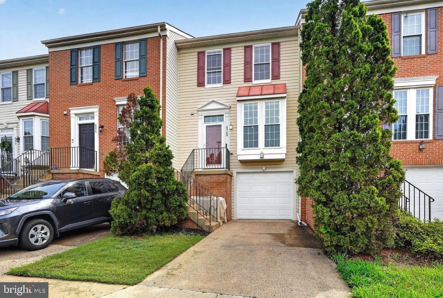Property Photo: 6568 Osprey Point Lane VA 22315