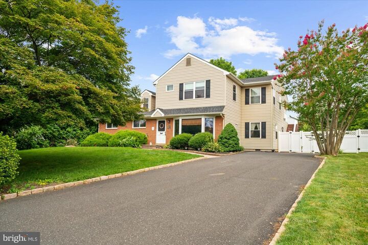 Property Photo:  34 Butternut Drive  PA 19040 