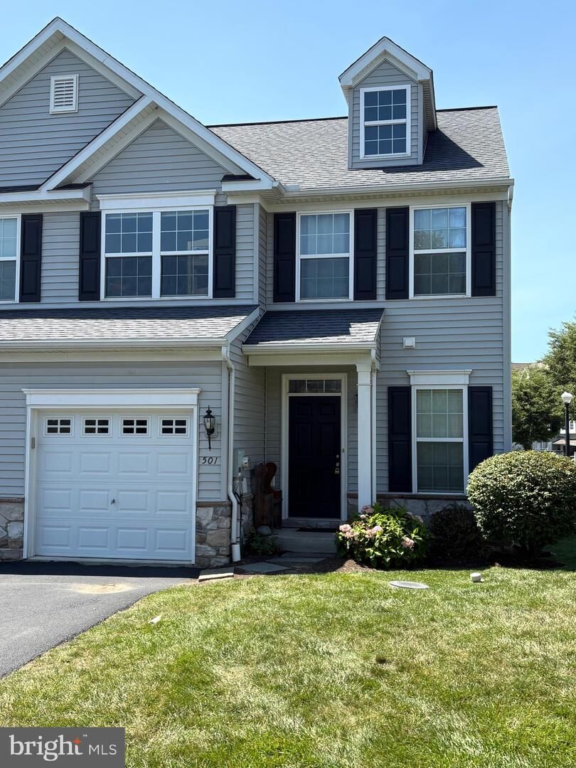 Property Photo:  501 Heather Way  PA 19543 
