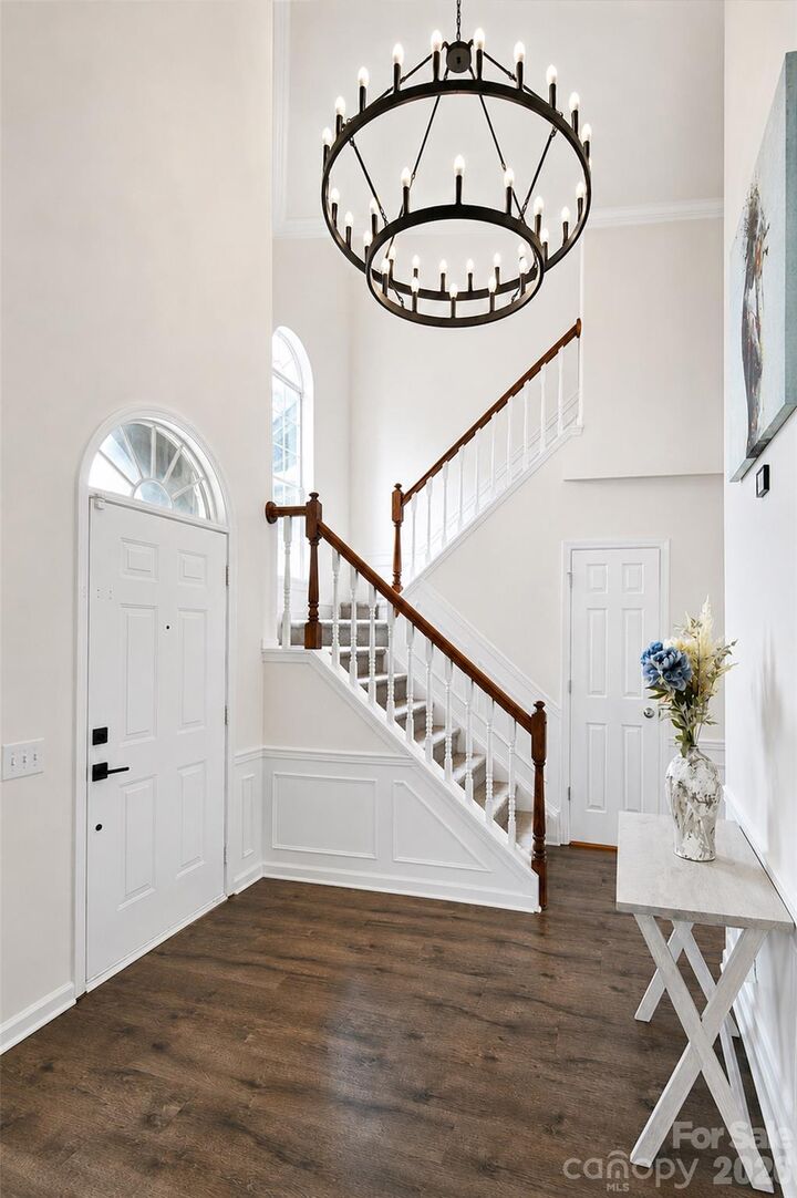 Property Photo: 6634 Bells Mill Drive NC 28269